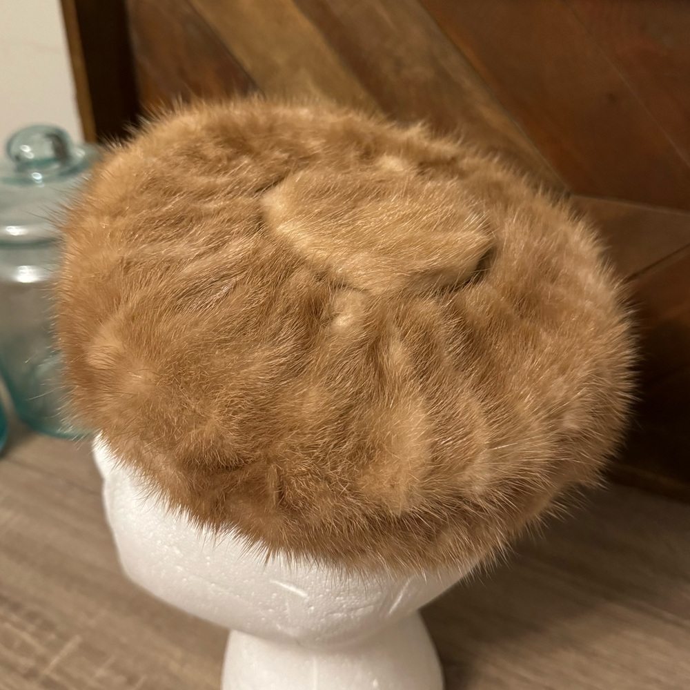 Vintage 1950’s Lazarus Columbus Real Fur Hat Pillbox Hat